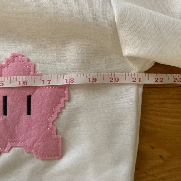 Kawaii style white hoodie, about 40” chest - Picture 5 of 9